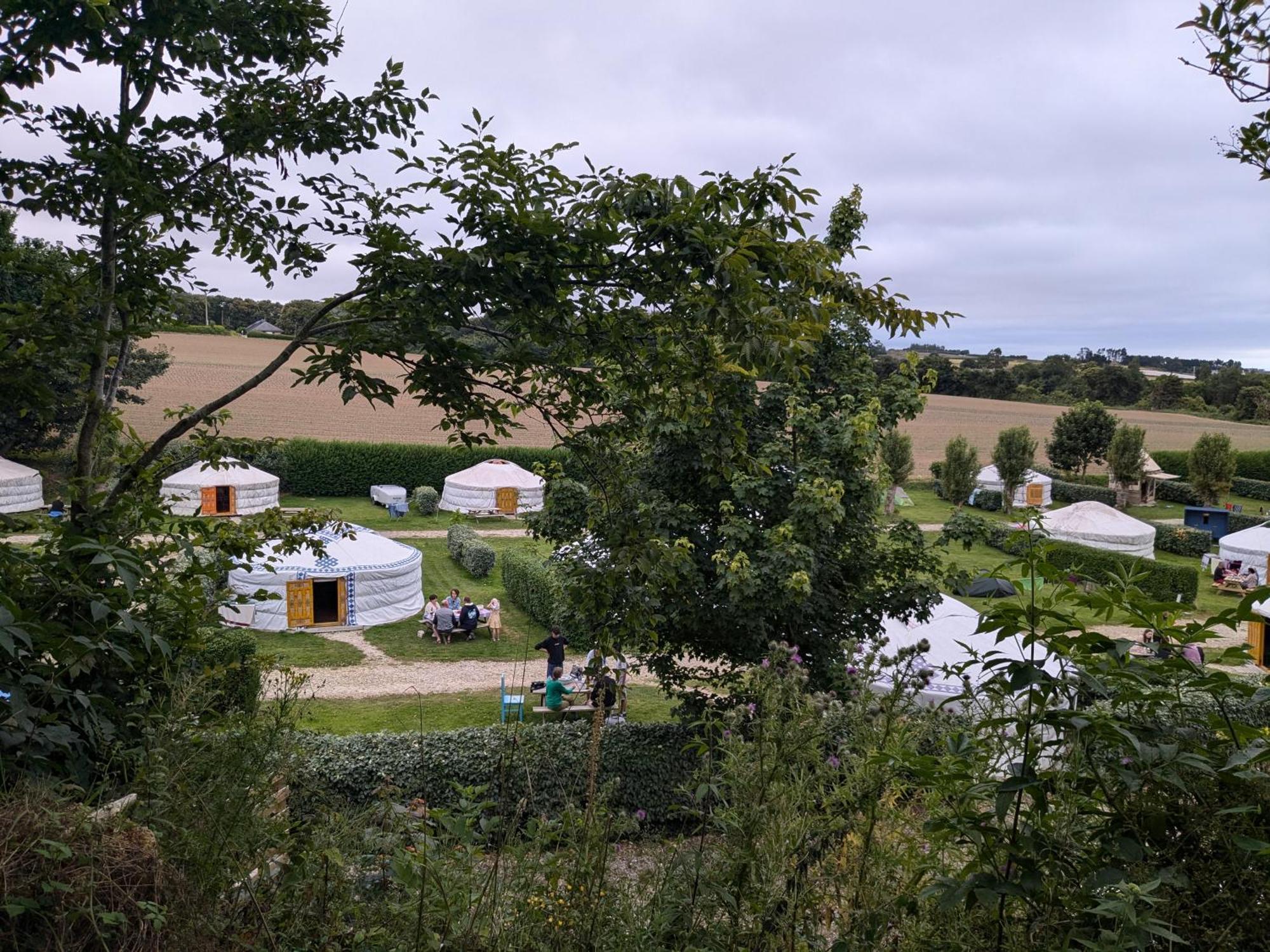 Camping Kerlaudy Mer Et Yourtes Hotel Plouenan Exterior photo