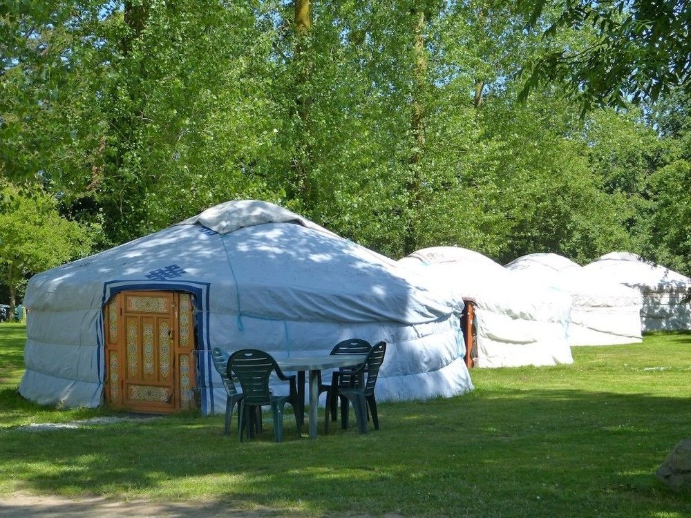 Camping Kerlaudy Mer Et Yourtes Plouenan Exterior photo